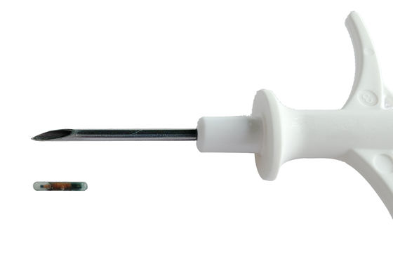 Одноразовый шприц с микрочипом для идентификации животных для здоровья и благополучия животных со стерильным бумажно-пластиковым упаковочным пакетом